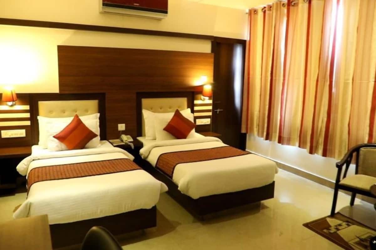 1 bedroom, premium bedding, down duvets, Select Comfort beds