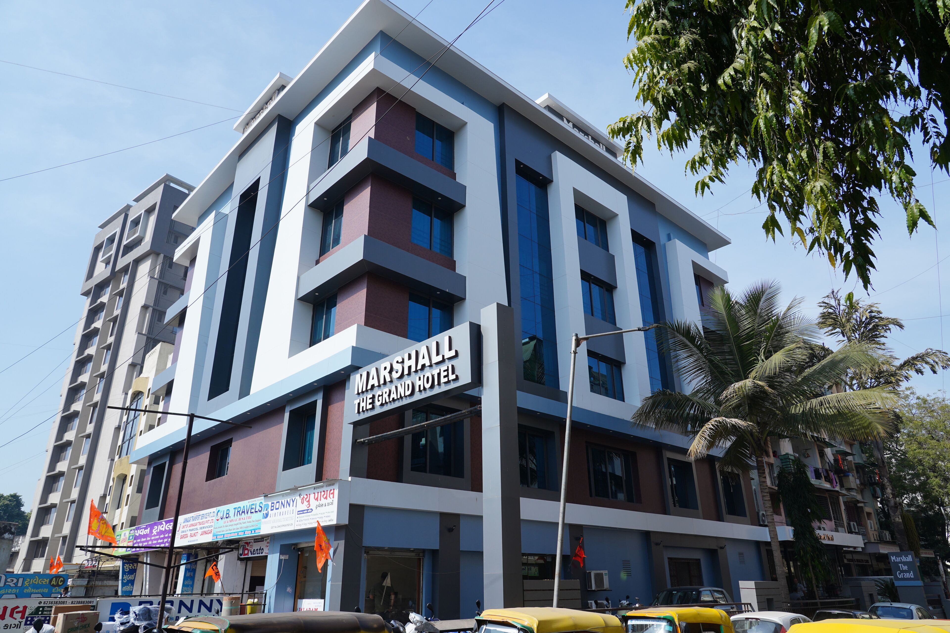 ด้านหน้าที่พัก