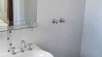 Standard Room, Multiple Beds, Non Smoking | Bathroom