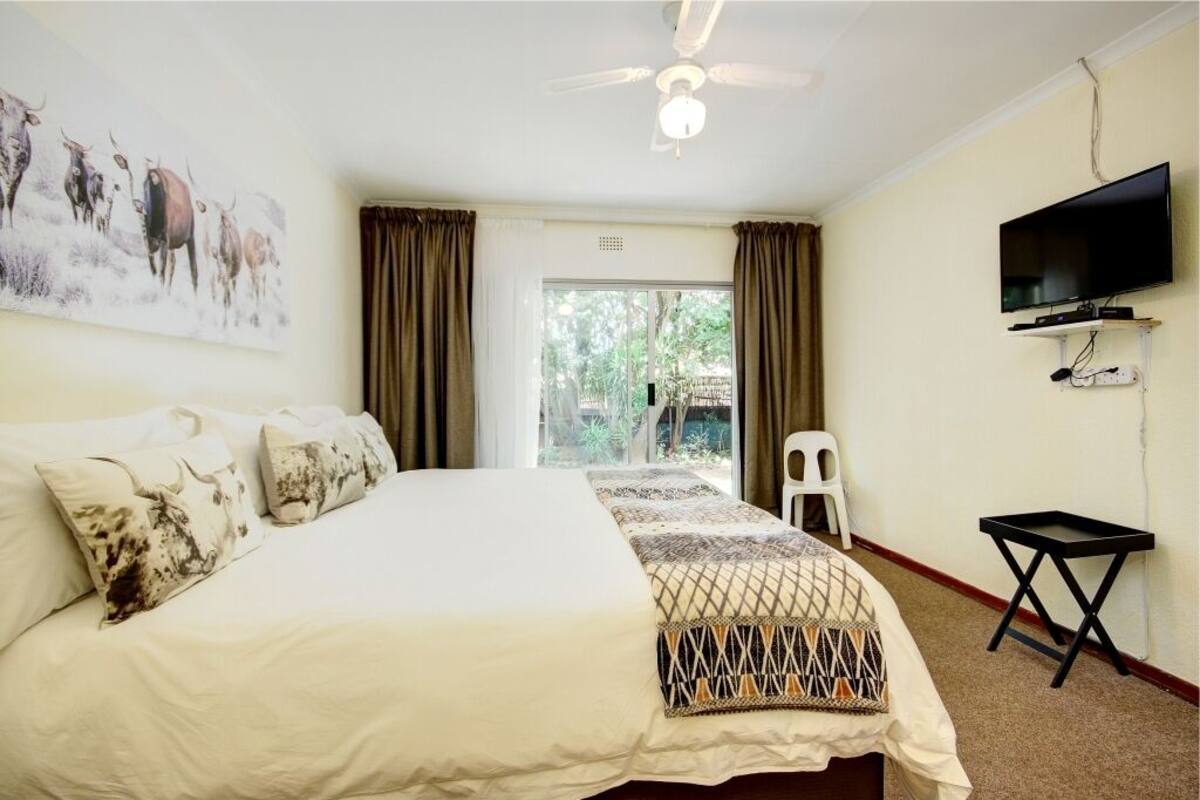Egyptian cotton sheets, premium bedding, Select Comfort beds