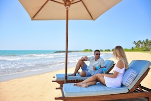 Vista para praia/oceano