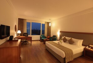 Habitación Premium doble | Minibar, caja fuerte, escritorio y sistema de insonorización