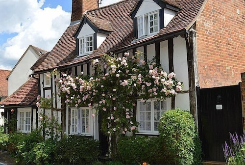 15th Century Period Cottage In Saffron Walden, Essex England