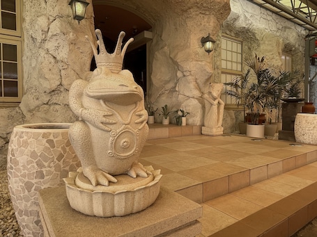 Entrada al alojamiento. Hotel Rana - Adults Only