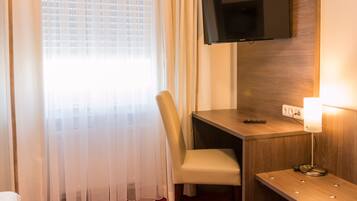 Single Room | In-room safe, free WiFi, bed sheets