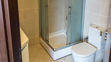 Apartment | Bathroom shower