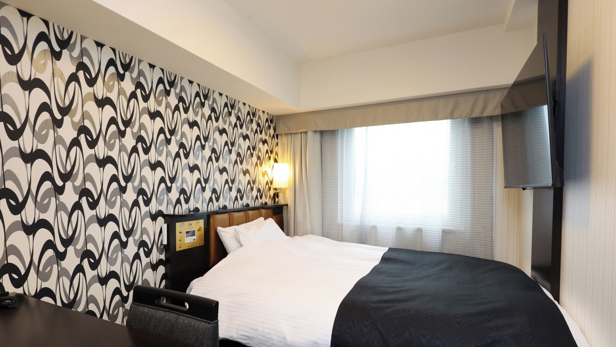 Down duvets, desk, blackout curtains, free WiFi