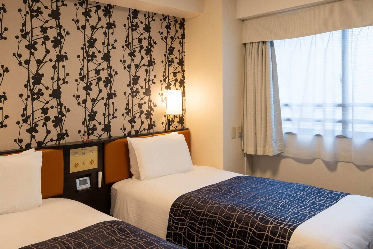 Twin Room Non-smoking, South Building | Down duvets, desk, blackout curtains, free WiFi