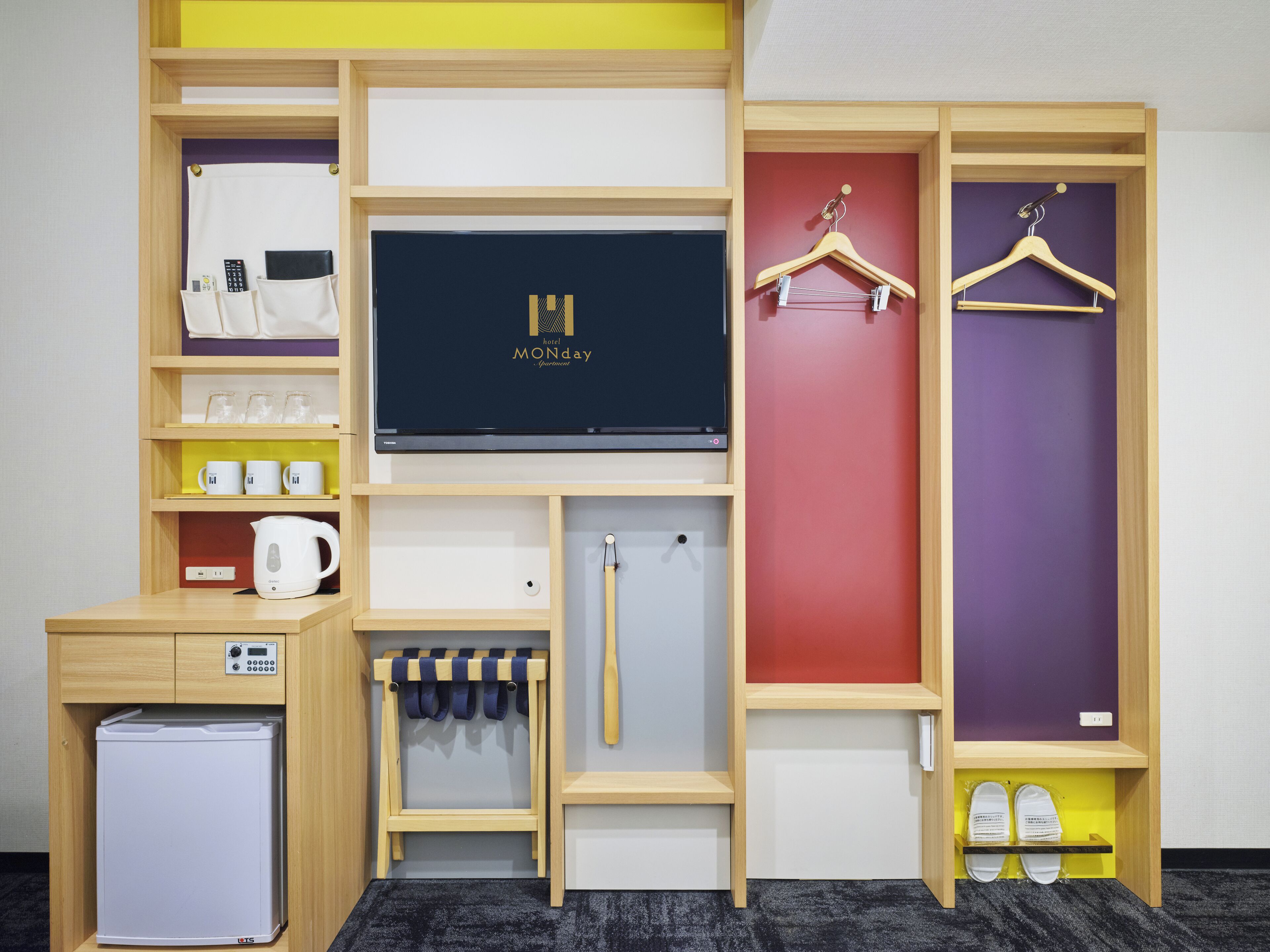 standard twin room, non smoking | 1 bedroom, in-room safe, laptop workspace, iron/ironing board