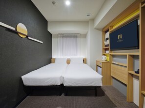 Compact Twin, Non Smoking | In-room safe, laptop workspace, iron/ironing board, free WiFi - hotel MONday Tokyo Nishikasai (Tokyo)