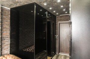Studio | Living area | LCD TV
