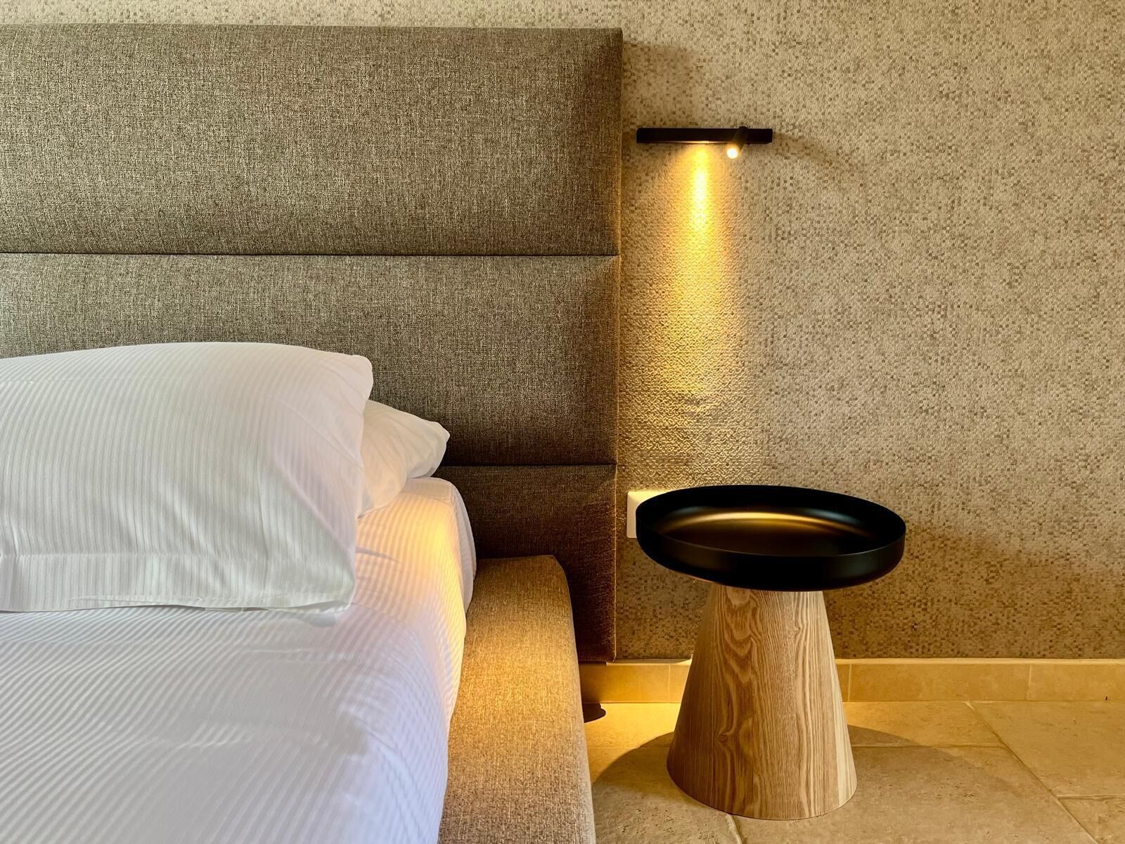 1 bedroom, premium bedding, down duvets, minibar