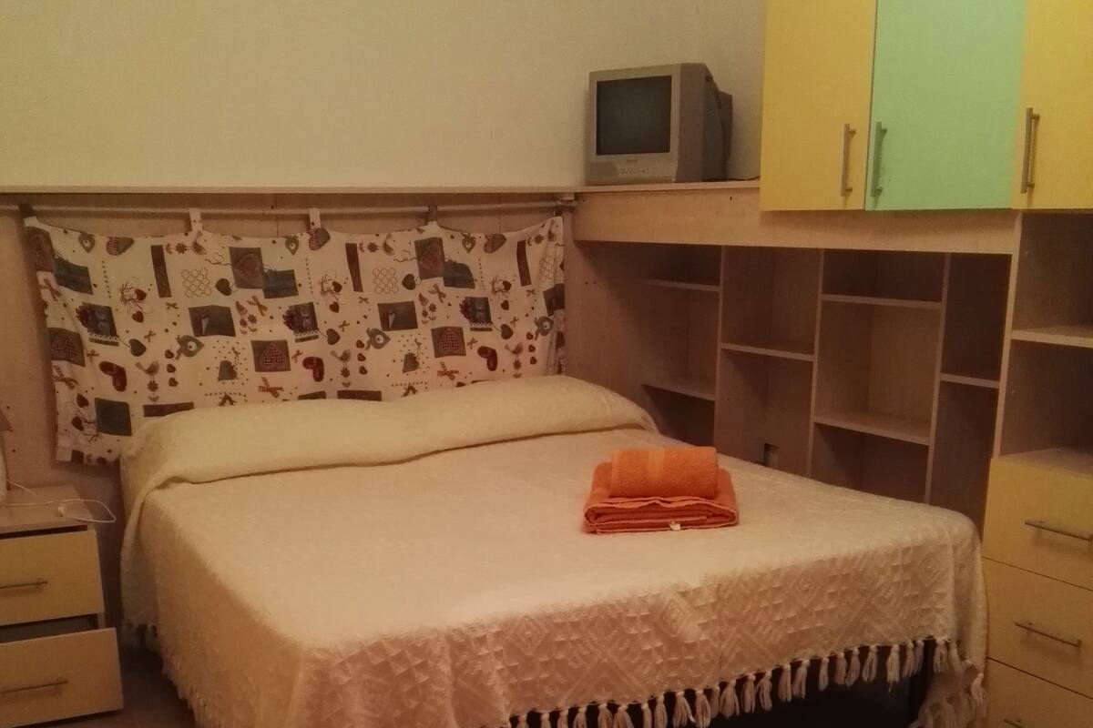 Habitación, para no fumadores | Escritorio, cunas, camas extra y wifi gratis