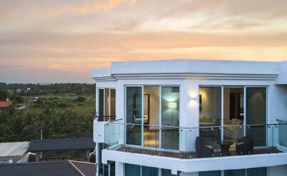 CASAMIA Oceanfront Condo Nilaveli
