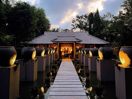 Bilik rawatan pasangan, sauna, tab panas, bilik wap 