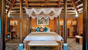 Traditionele kamer, toegang tot zwembad (with Wellness Retreat Package) | Een minibar, een kluis op de kamer, een bureau, verduisterende gordijnen