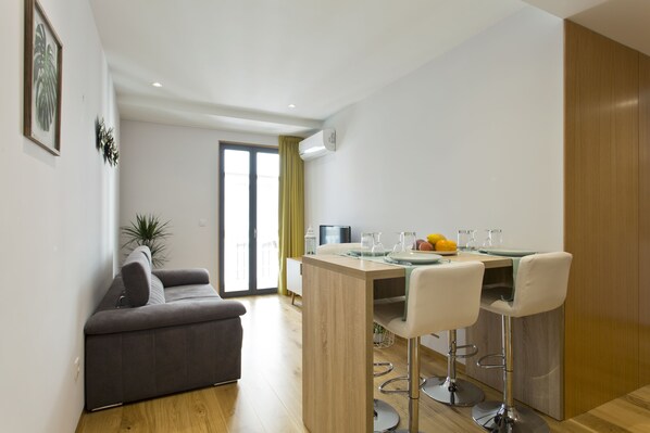 In-room dining - OTF - Porto Centro (Porto)