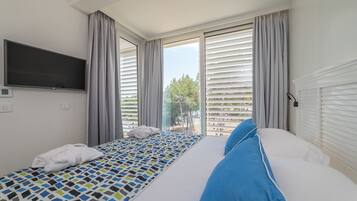 Caja de seguridad en la habitación, wifi gratis y ropa de cama