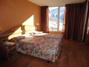 In-room safe, desk, blackout drapes, free WiFi