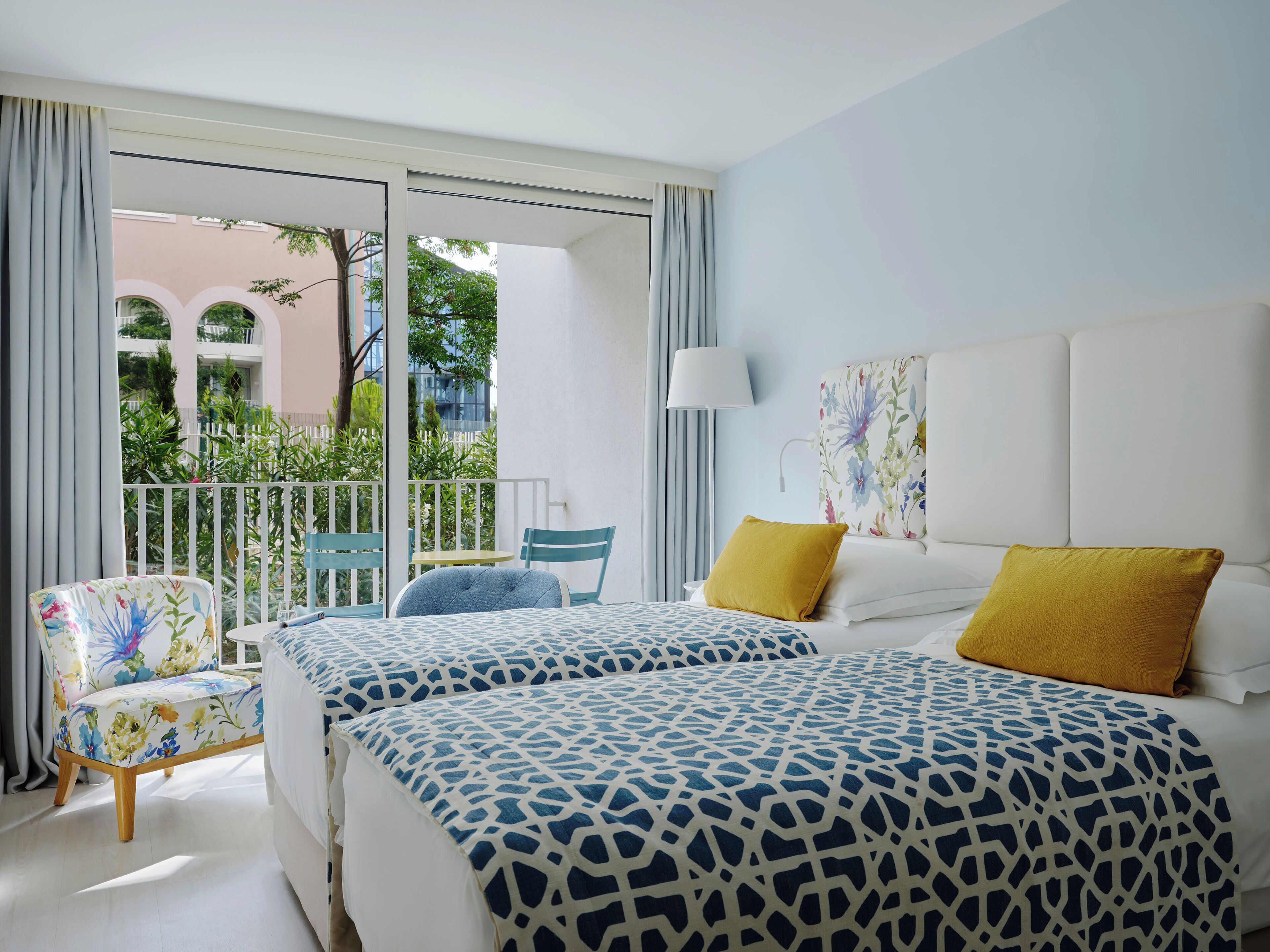 In-room safe, desk, free cribs/infant beds, free WiFi