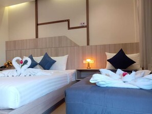 Deluxe Double Room | Peti besi dalam bilik, dihias secara berasingan 
