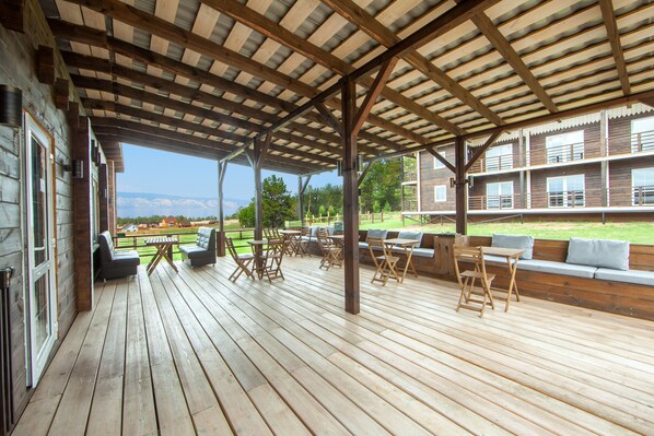 Terrace/patio - BaikalWood Eco Lodge & Spa (Khuzhir)