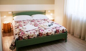 Double Room (Ulivo) | Individually decorated, individually furnished, desk, soundproofing - B&B Corte Galo (Tregnago)