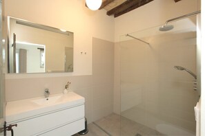 Apartment, 3 Bedrooms | Bathroom | Towels - Casa Ultima (Fossombrone)