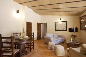 Nhà, 2 phòng ngủ (Es Bosc) | Khu phòng khách | TV màn hình phẳng 