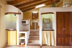 Studio, không hút thuốc (Bona Vista) | Bếp riêng | Tủ lạnh, lò vi sóng, lò nướng, bếp nấu 