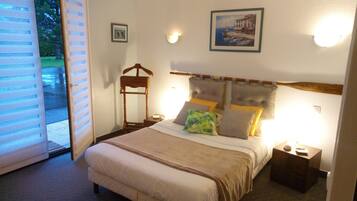 Doppelzimmer, mit Bad, Gartenblick (Chambre "Marine/Romantic")