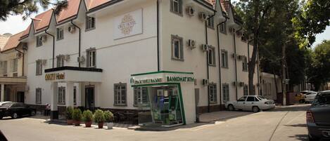 Majoituspaikan julkisivu