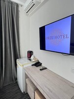 10 habitaciones, cortinas blackout y sistema de insonorización 