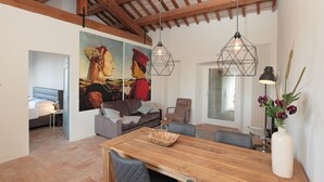 Apartamento, 2 habitaciones | Zona de estar