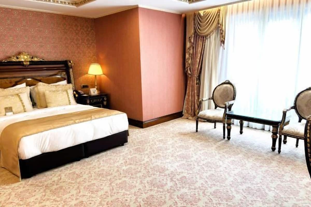 1 habitación, ropa de cama de alta calidad y minibar
