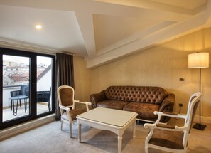 Senior Oda | Odadan manzara