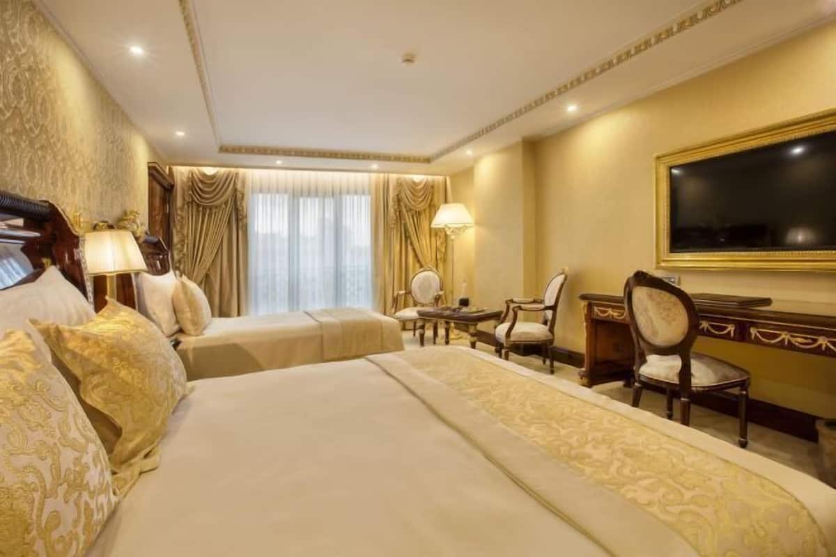 Premium bedding, minibar, in-room safe, desk