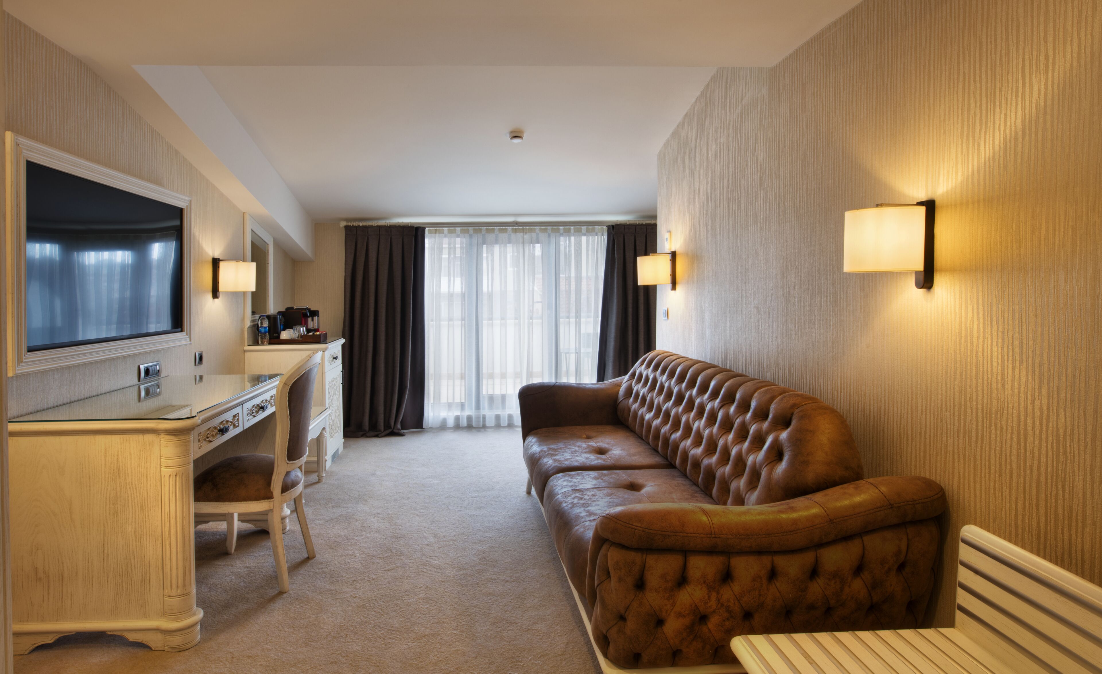 junior room | living area | lcd tv