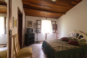 House, Multiple Beds, Non Smoking