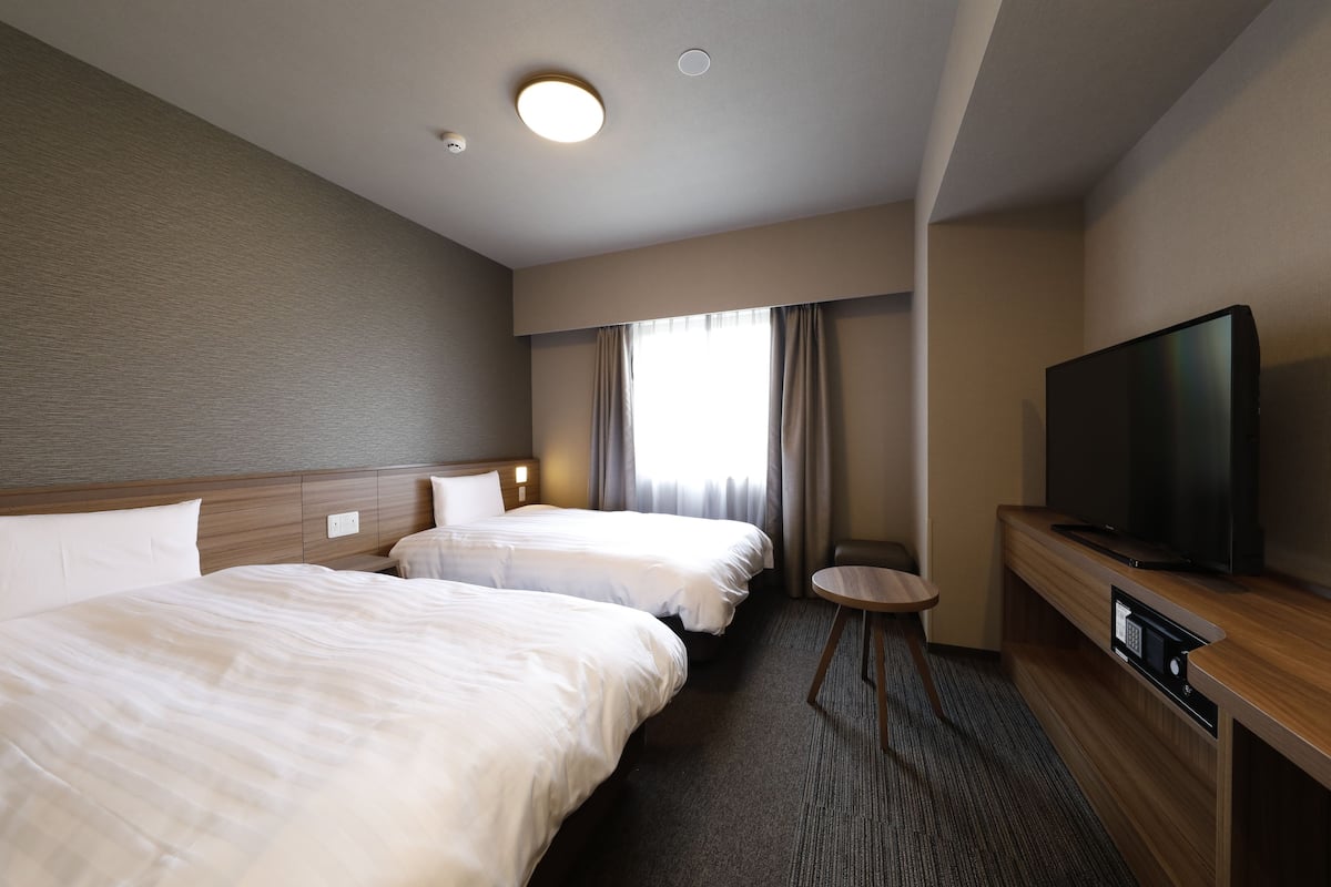 In-room safe, desk, iron/ironing board, free WiFi