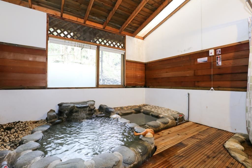 淋浴/浴缸二合一、免費盥洗用品、吹風機、拖鞋