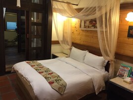 Desk, free WiFi, bed sheets, wheelchair access