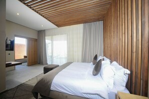 7 多间卧室、客房内保险箱、特色装修、特色家居