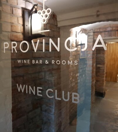 Provincja Wine Bar & Rooms