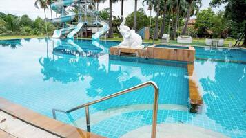 Outdoor pool, open 8:30 AM to 6:30 PM, pool loungers