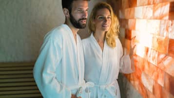 Een sauna, een bubbelbad