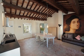 Apartment, 1 Bedroom | In-room dining