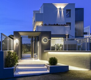 Entrada al alojamiento