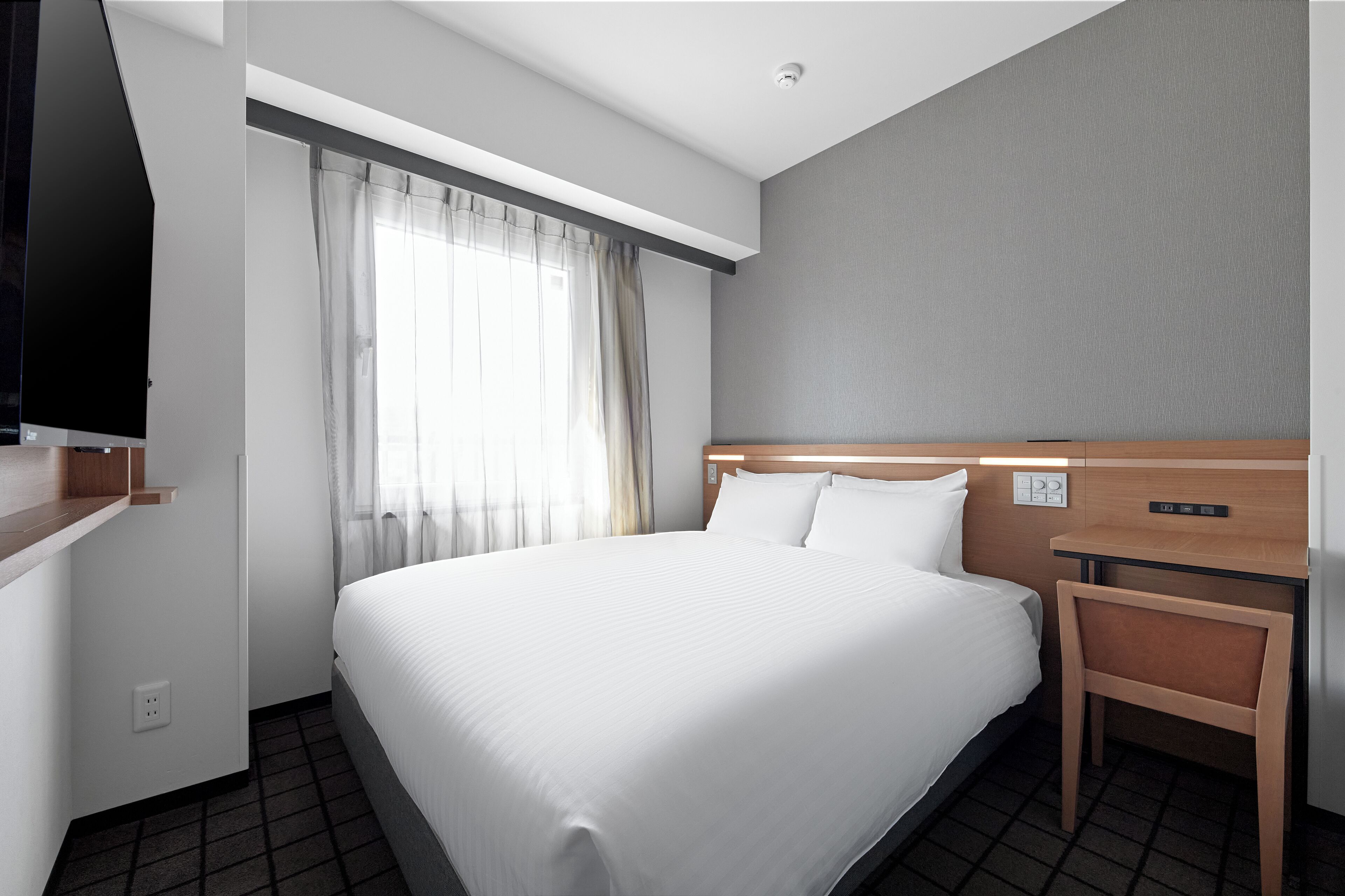 Desk, blackout drapes, iron/ironing board, free WiFi