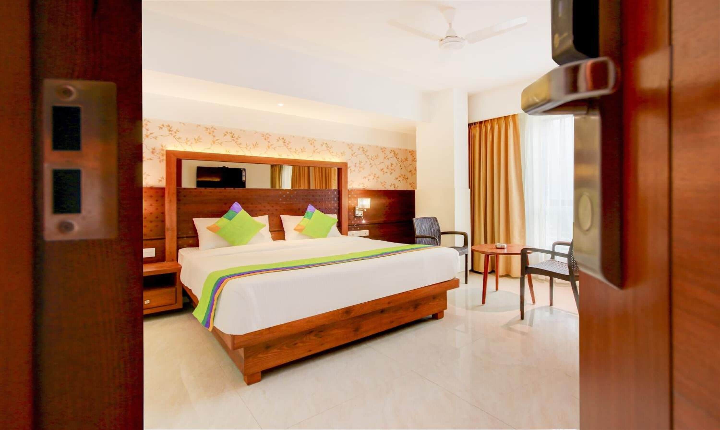 ملاءات للفراش لا تسبب الحساسية وخزنة داخل الغرفة